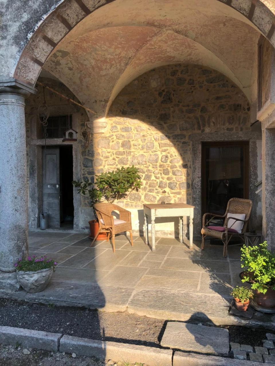 Cá del Mecolo Lago di Como Castiglione dʼIntelvi Esterno foto