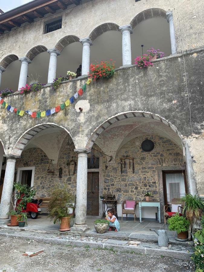 Cá del Mecolo Lago di Como Castiglione dʼIntelvi Esterno foto